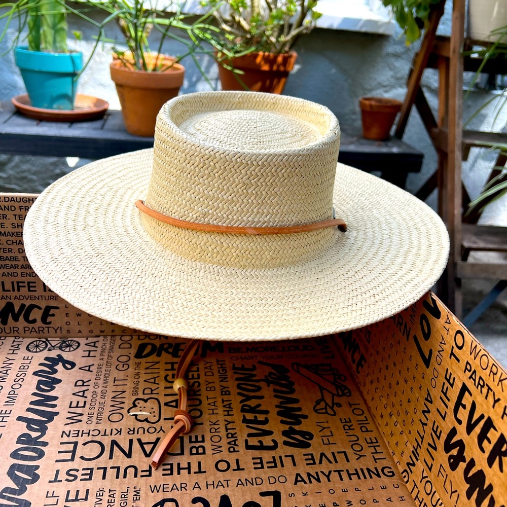 Gigi pip hat Aden straw hat, SOLD out size S/M Summer Hat